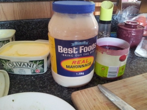 Du beurre à l'huile d'olive (meilleur pour la santé), de la mayonnaise version BIG POT, des betteraves déjà coupées...